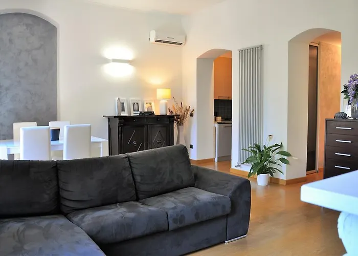 Flat 81